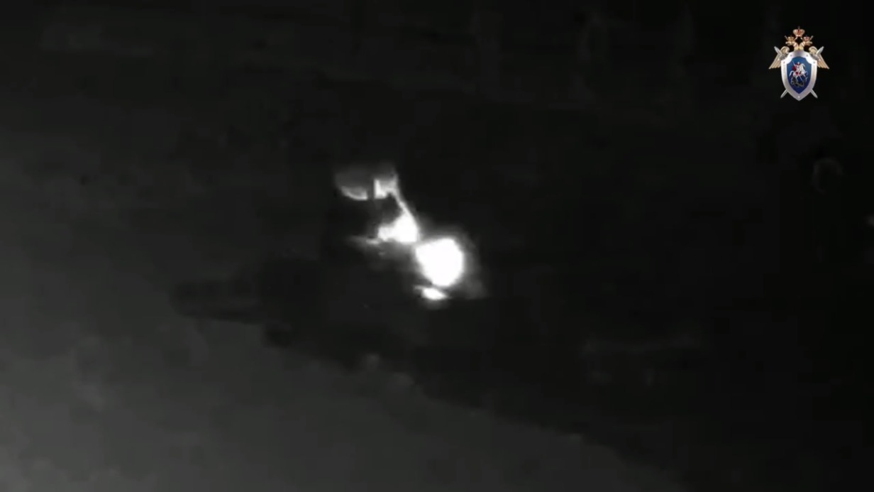 Житель Адыгеи потушил одеждой Вечный огонь на Братской могиле