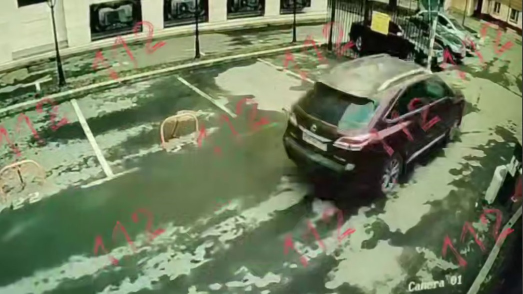 Появилось видео с моментом ДТП Lexus на Большой Грузинской улице в Москве