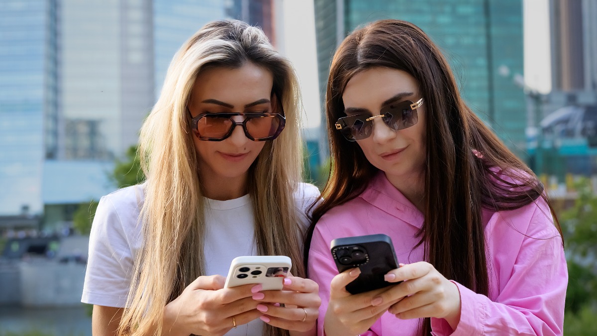 Москвички Виктория Хлхатян и Зарема Магомедова