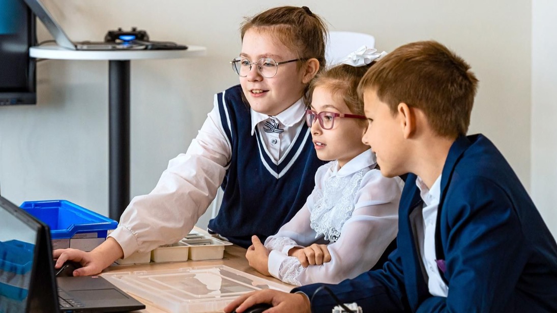 На столичном портале потребителя рассказали, как защитить ребенка в интернете