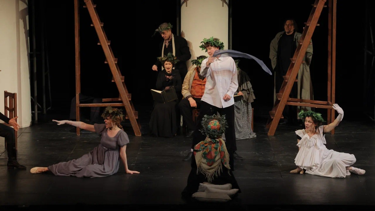 Шесть образов юного Пети Ростова представили в «Мастерской Петра Фоменко»