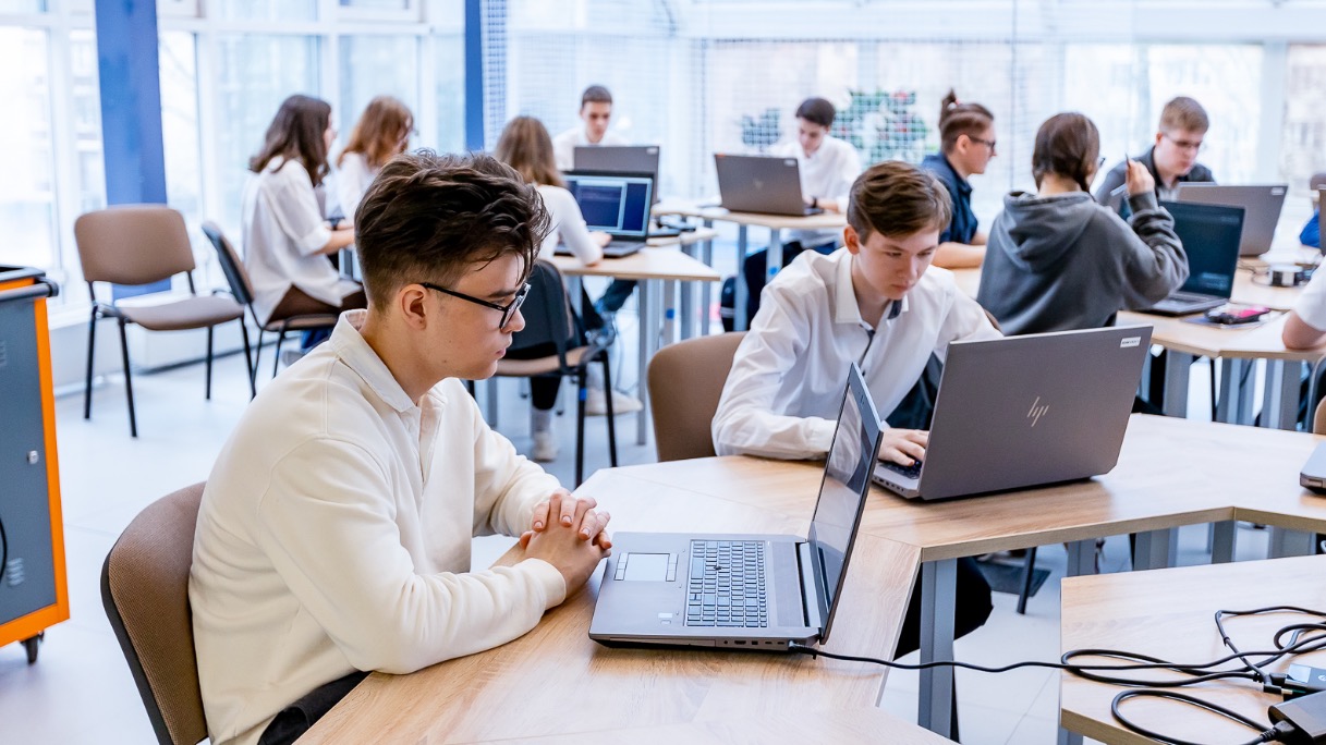 Сергей Собянин: Сервисами МЭШ пользуются более пяти миллионов раз в день