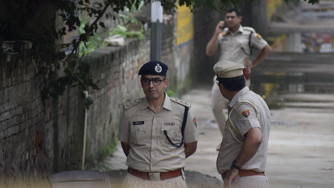 Индиец утопил беременную жену и детей ради женитьбы на подростке