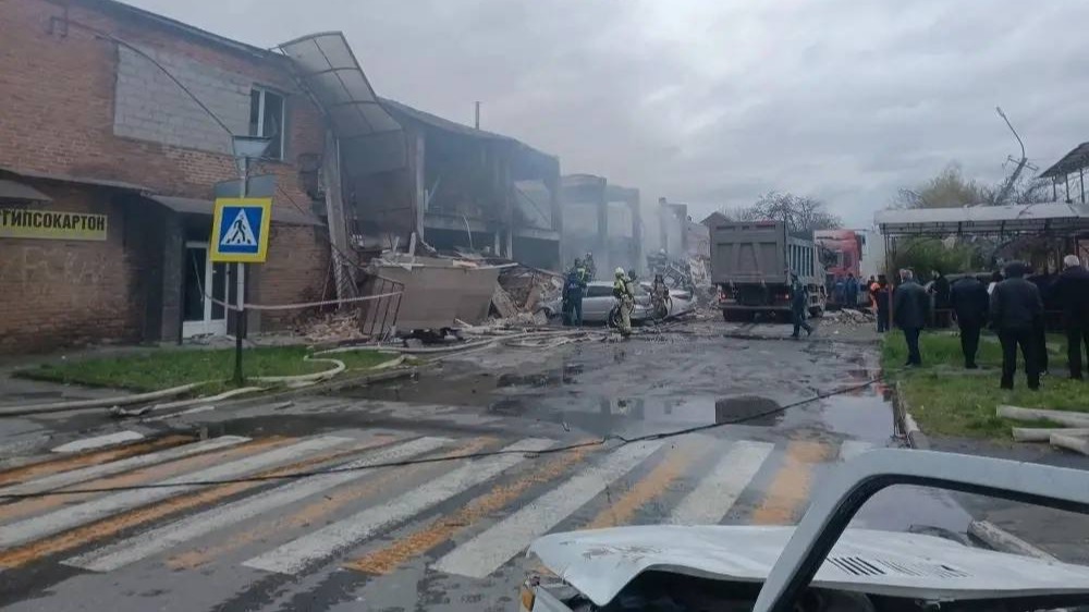 Режим ЧС ввели во Владикавказе из-за взрыва в здании в Партизанском переулке
