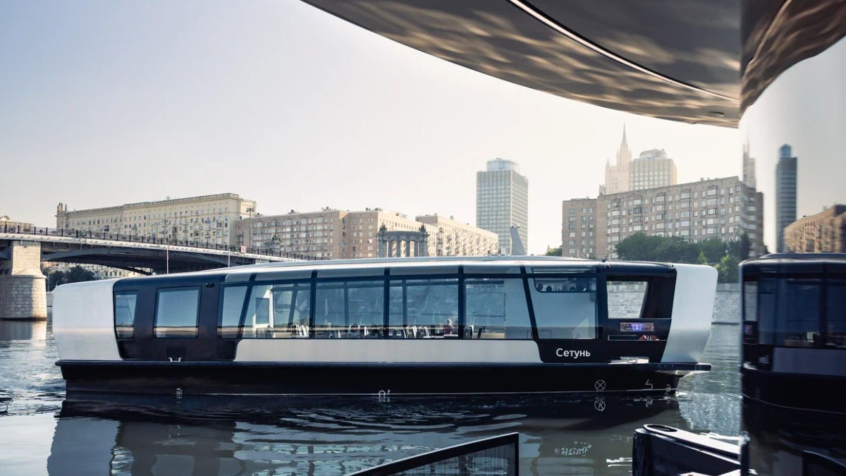 Ликсутов: Число москвичей, которые пользуются речным электротранспортом, растет