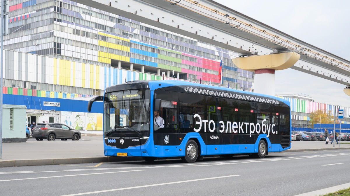 Семь электробусов нового поколения вышли на маршрут 123 на севере столицы