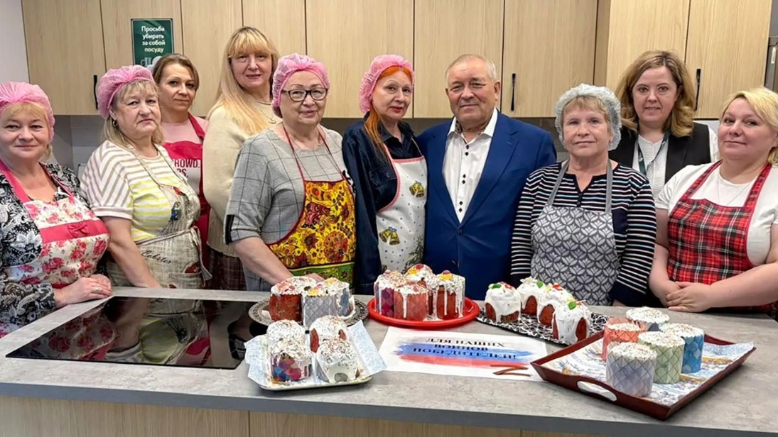 Активисты юго-востока Москвы передали бойцам СВО четыре тысячи пасхальных куличей