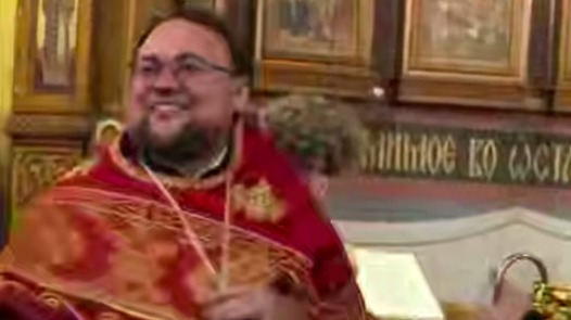 «Это радость»: люберецкий священник объяснил, почему окатил людей водой из кубка
