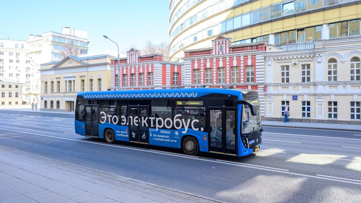 Более семи тысяч автобусов, электробусов и трамваев проходят сезонную подготовку 