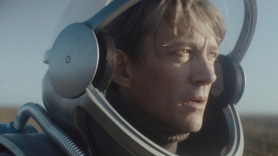 Кадр из фильма «Планета», в котором актер Сергей Гилев сыграл кинорежиссера Николая Беренцева