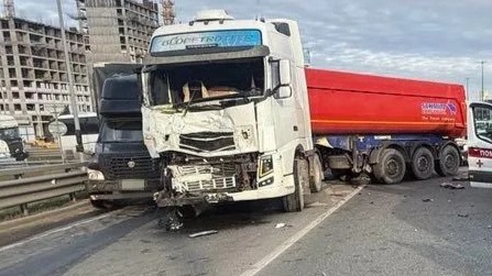 Один человек погиб в ДТП с грузовиком и «ГАЗ» в подмосковных Люберцах