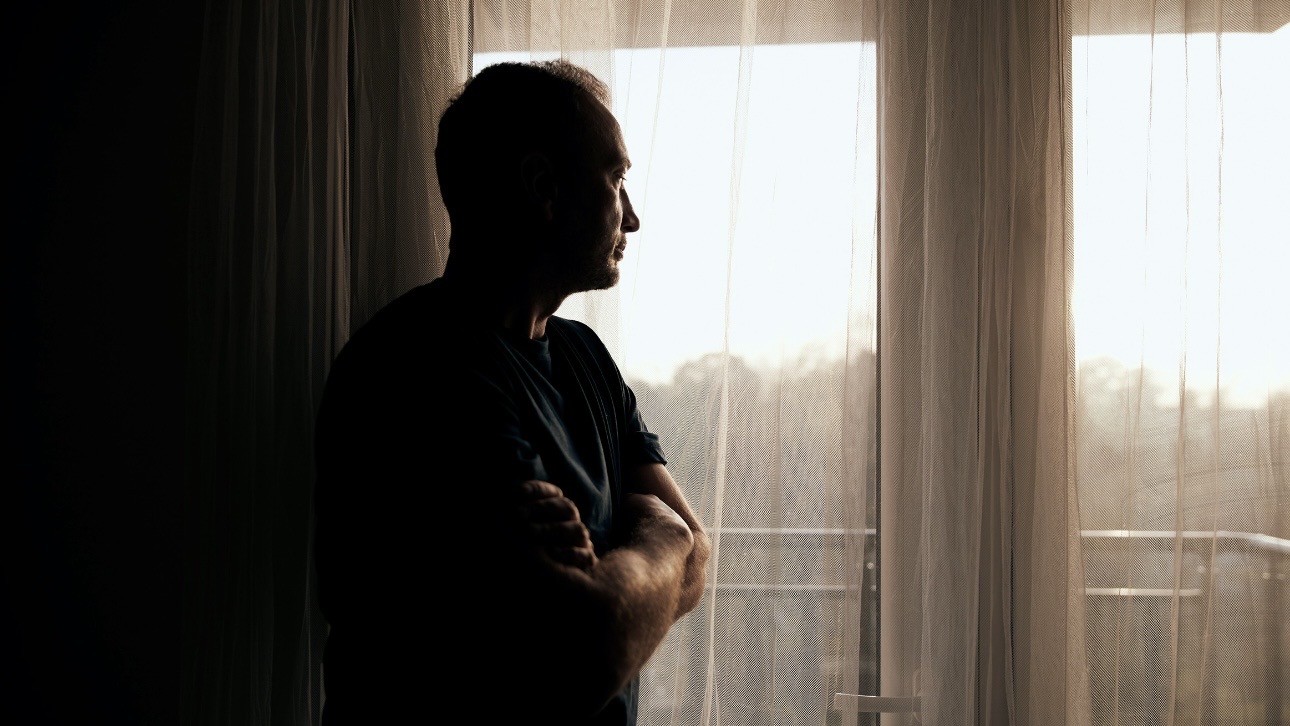 Почему все больше россиян предпочитают жить в одиночестве: объясняет психолог