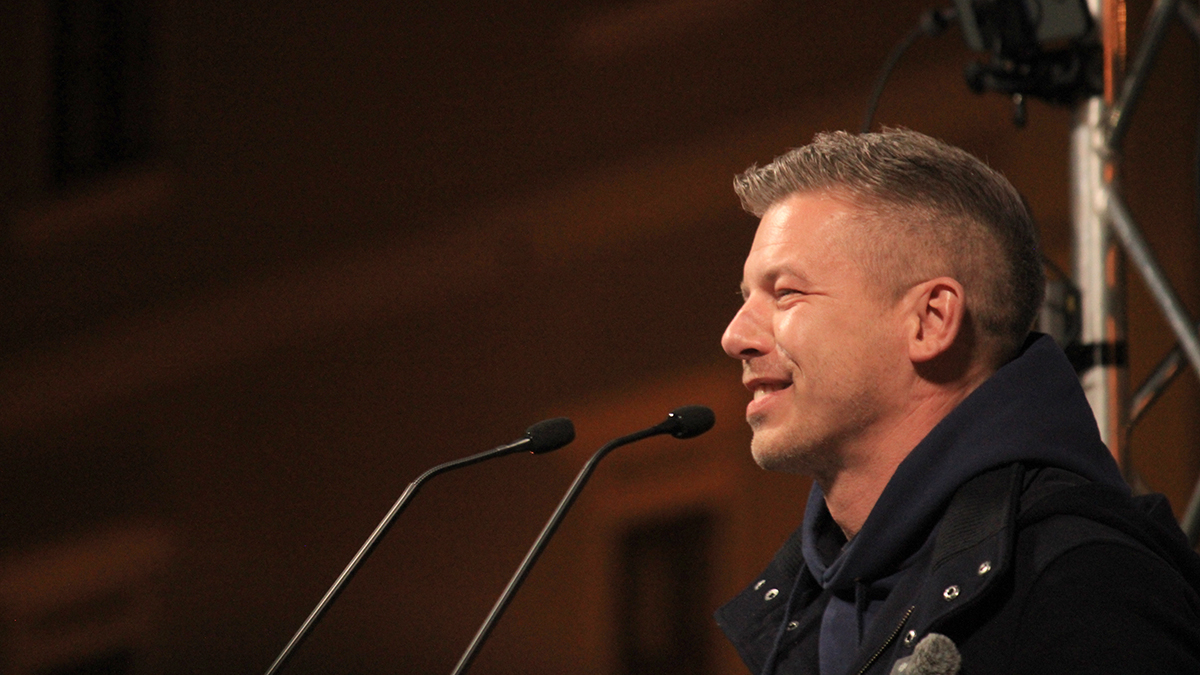 Польский политик Качиньский извинился за слова о том, что Мадьяр зажарил собаку