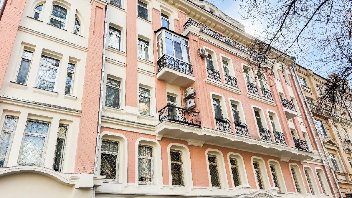 В центре столицы привели в порядок шедевр модерна, возведенный в 1917 году