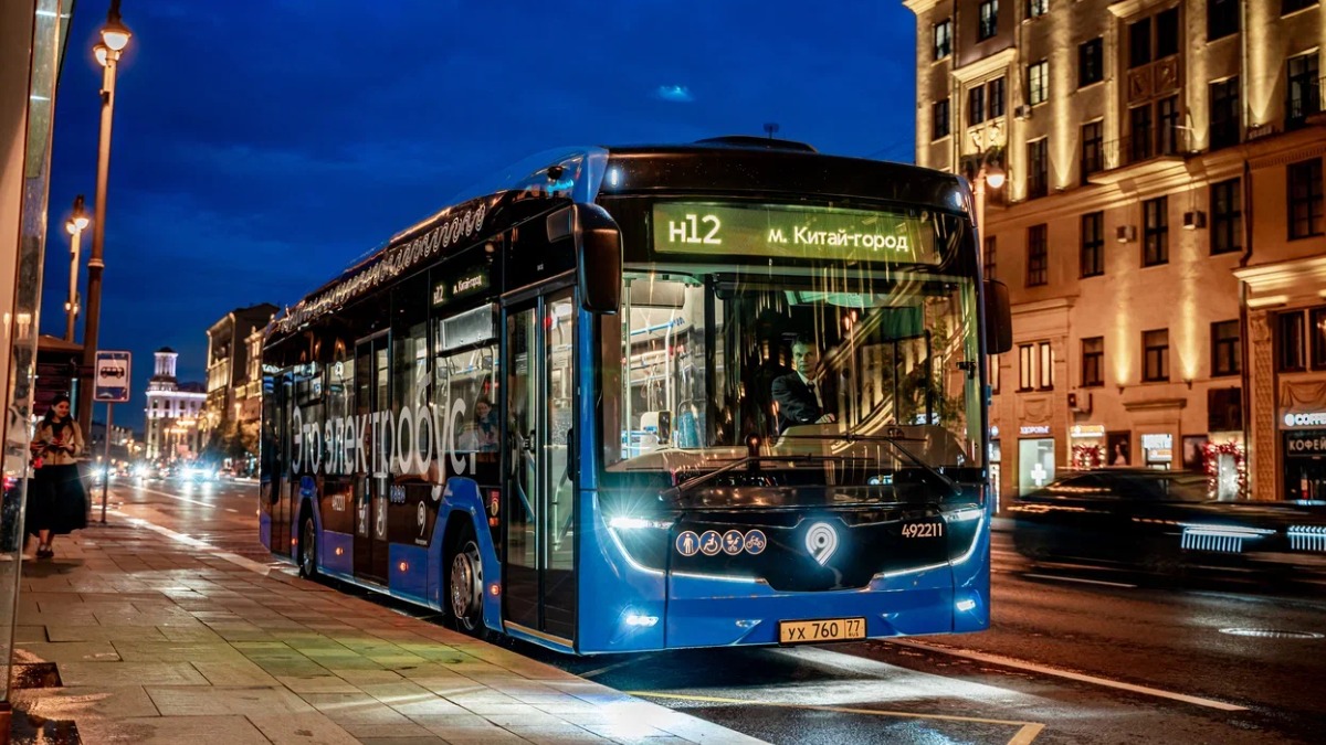 Около 100 тысяч поездок на московском транспорте совершили пассажиры в пасхальную ночь