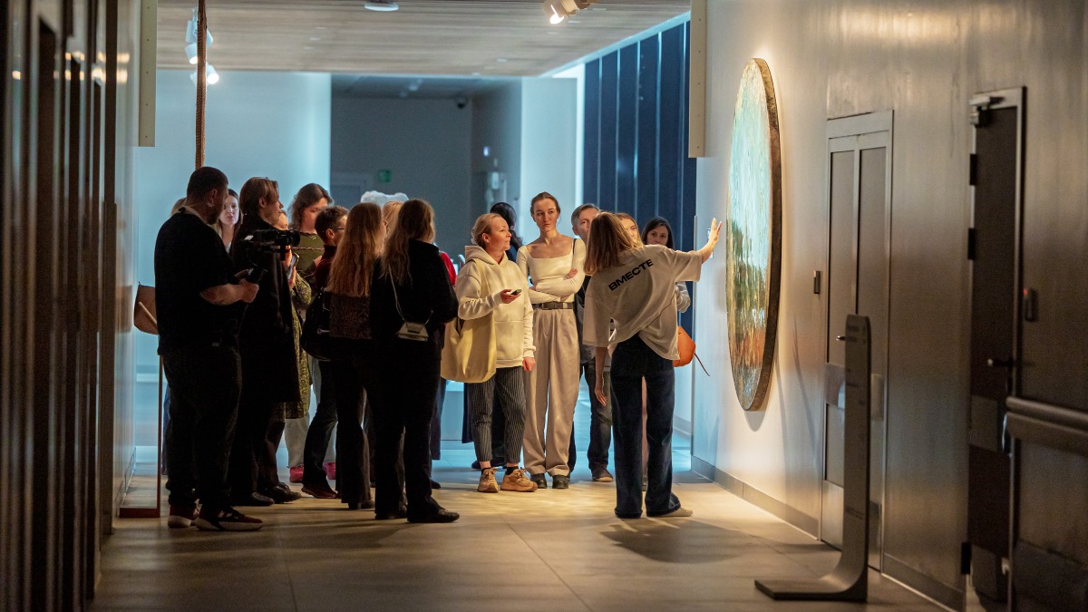 В Москве открыли международную выставку современного искусства в медицинском центре