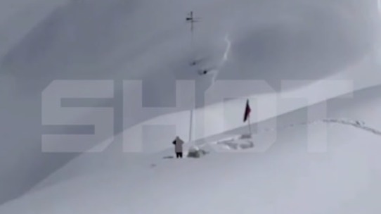 Самую высокогорную метеостанцию Европы «Сулак» завалило снегом в Дагестане