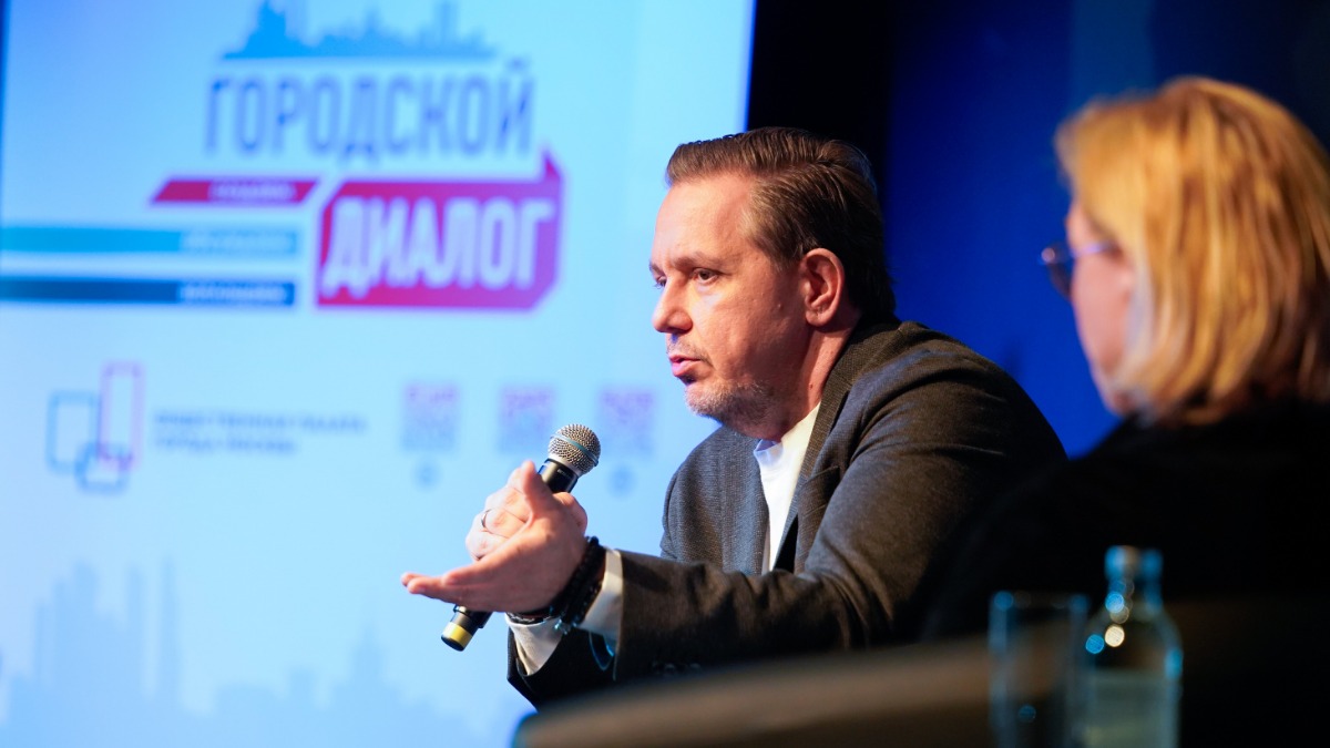 Член Общественной палаты Александр Асафов на дискуссии, посвященной российской документалистике