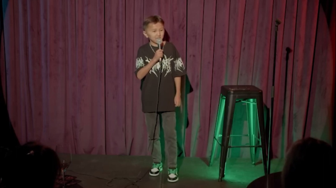 Рак кости обнаружили у комика Элдоса Алмазова