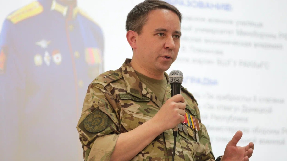 Участник СВО Эльдар Шарипов обсудил со студентами Финансового университета развитие отрасли авиационных беспилотных систем