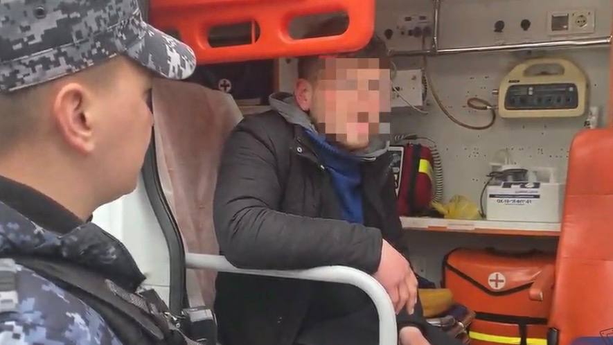 Пьяный мужчина пытался украсть продукты из храма в Москве