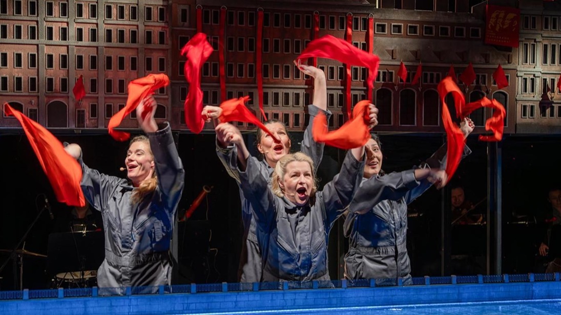 «Мосбилет» составил подборку спектаклей, номинированных на «Золотую маску»