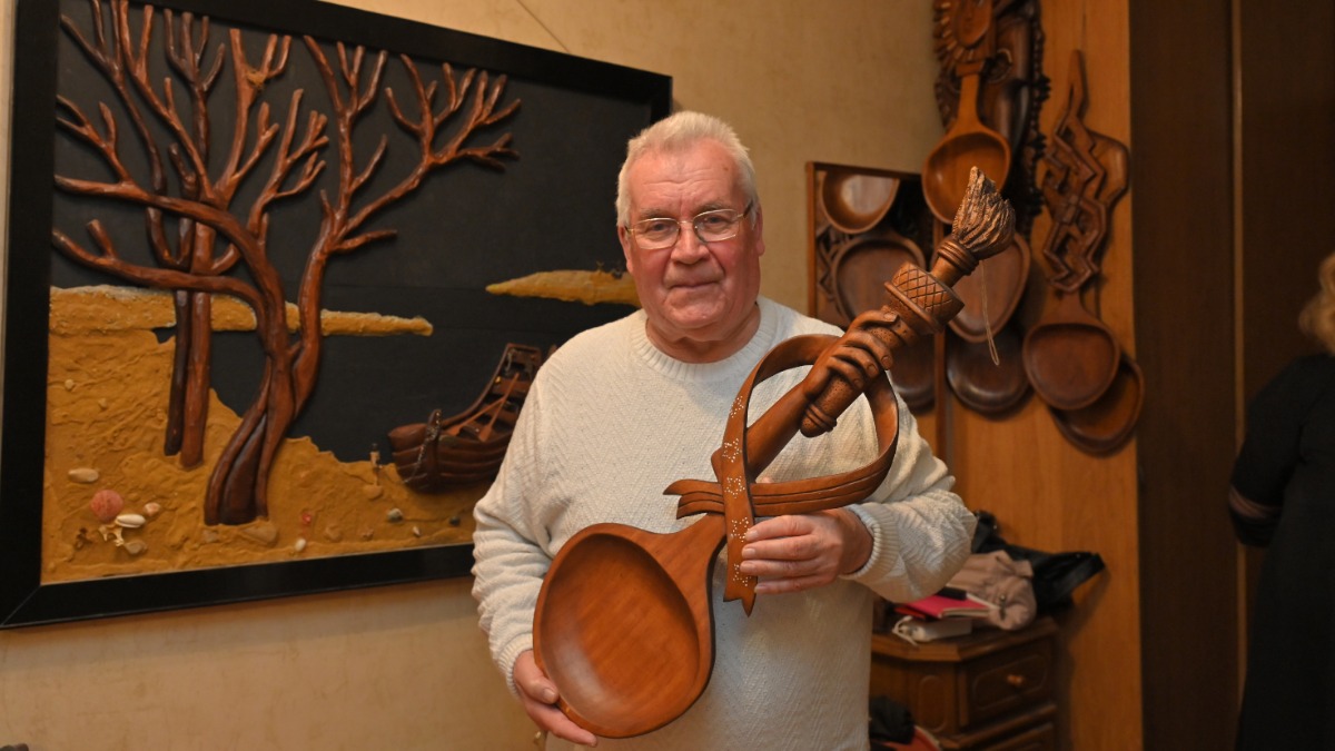 Анатолий Иванович Паншин с «американской» ложкой