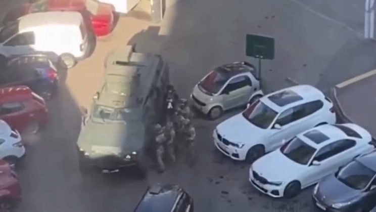 Стрелок в Киеве ранил ребенка при захвате заложников