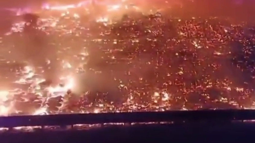 Мощный пожар в Малайзии оставил без домов более девяти тысяч человек