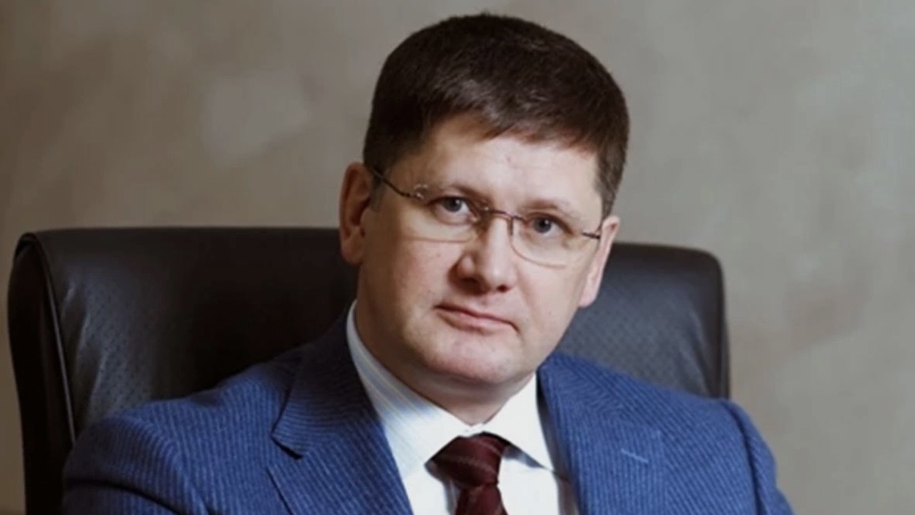 Мэр Березовского, проигравший выборы жене водителя, ушел в отставку