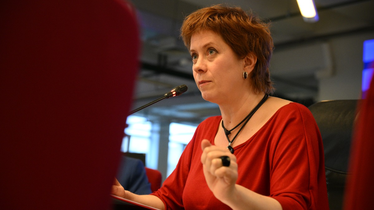 Лингвист и «диктатор» Мария Ровинская в редакции «Вечерней Москвы» дает участникам последние наставления