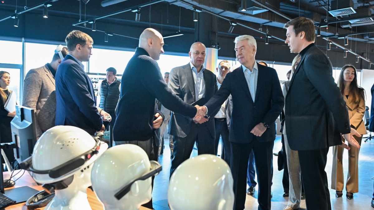 Мэр Москвы Сергей Собянин открывает кластер видеоигр и анимации в центре «Сколково». На очереди — кластер медиаконтента, где уже зарегистрированы первые резиденты