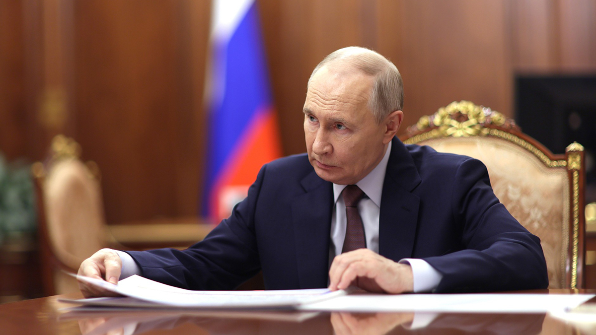 Путин призвал не задирать тарифы в системе ЖКХ