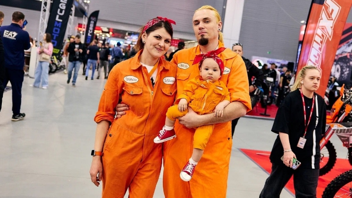 Счастливая семья Никоновых