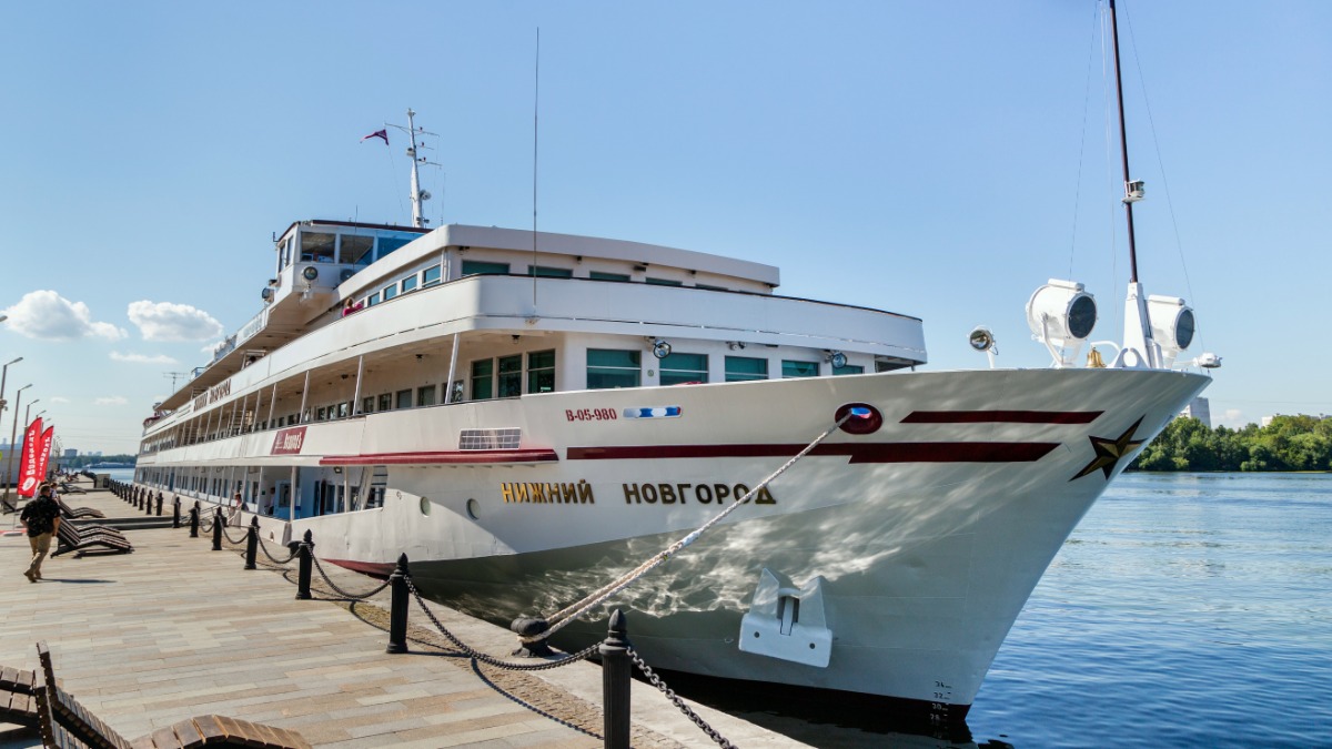 На борту теплохода «Нижний Новгород» особенно рады семьям с детьми. Для них здесь проводятся развлекательные программы
