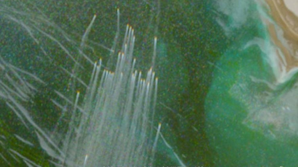 Более 30 иранских катеров КСИР замечены в Ормузском проливе