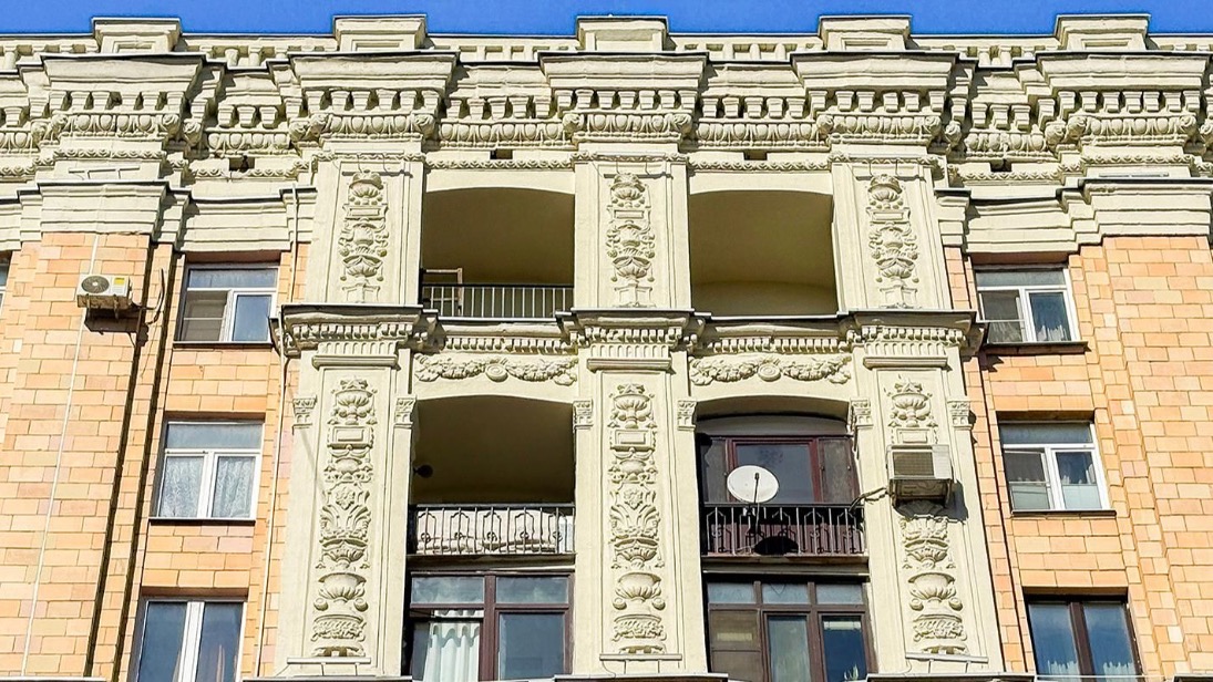 Более 20 жилых домов с пинаклями отремонтировали в Москве