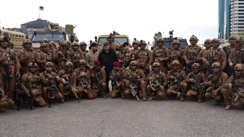 Адам Кадыров появился в окружении спецназовцев-смертников