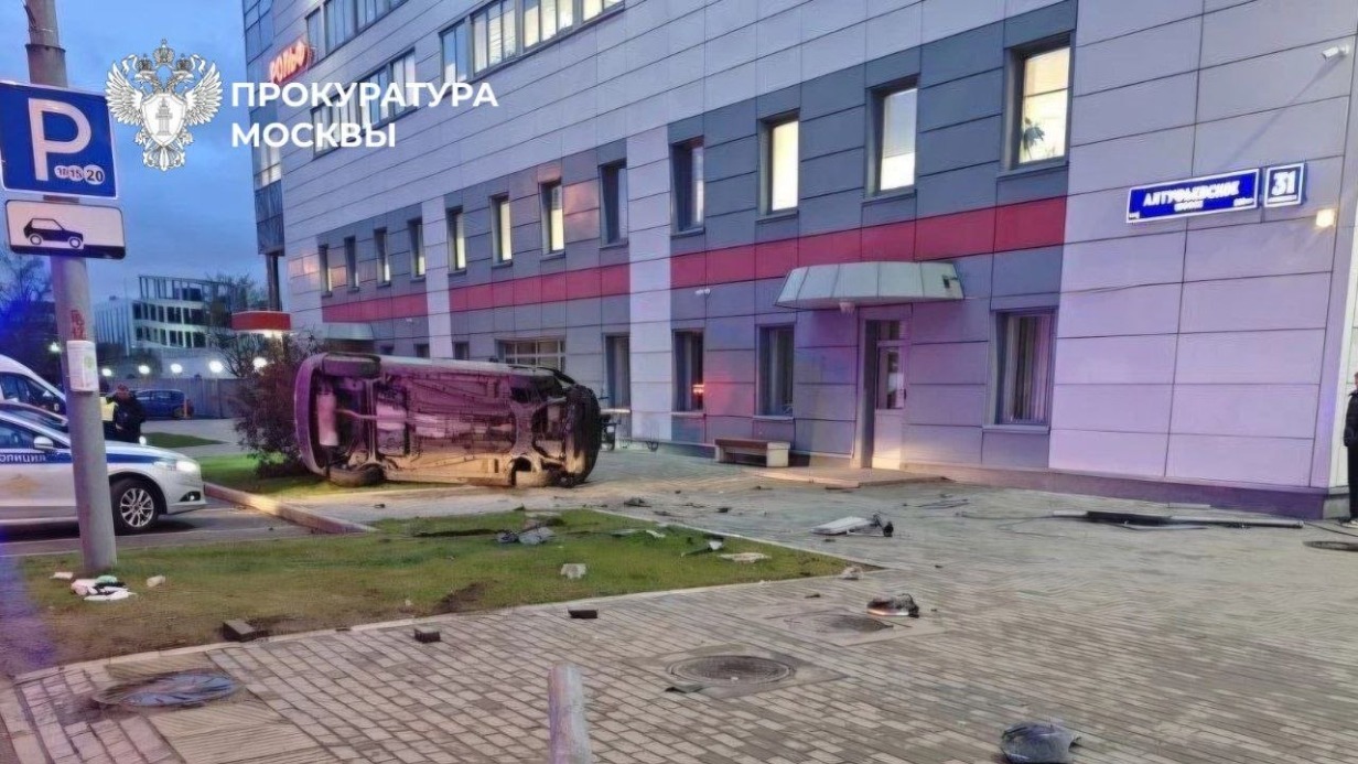 Сбивший двух человек на Алтуфьевском шоссе водитель не имел прав