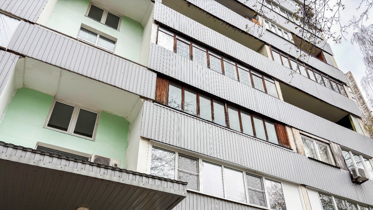 В жилом доме в районе Коньково произвели замену всего лифтового оборудования