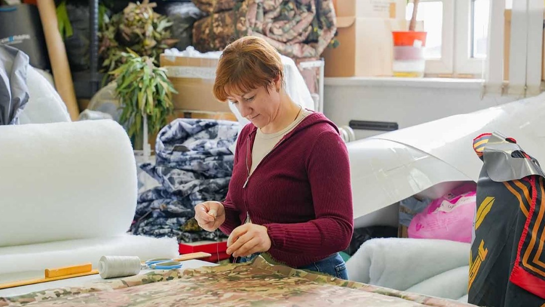 Волонтеры из Кунцево отправят партию противотепловизорных накидок для бойцов СВО