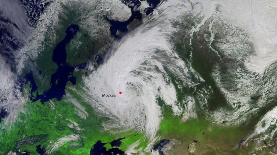 Роскосмос показал сделанные со спутника фото заснеженной Москвы