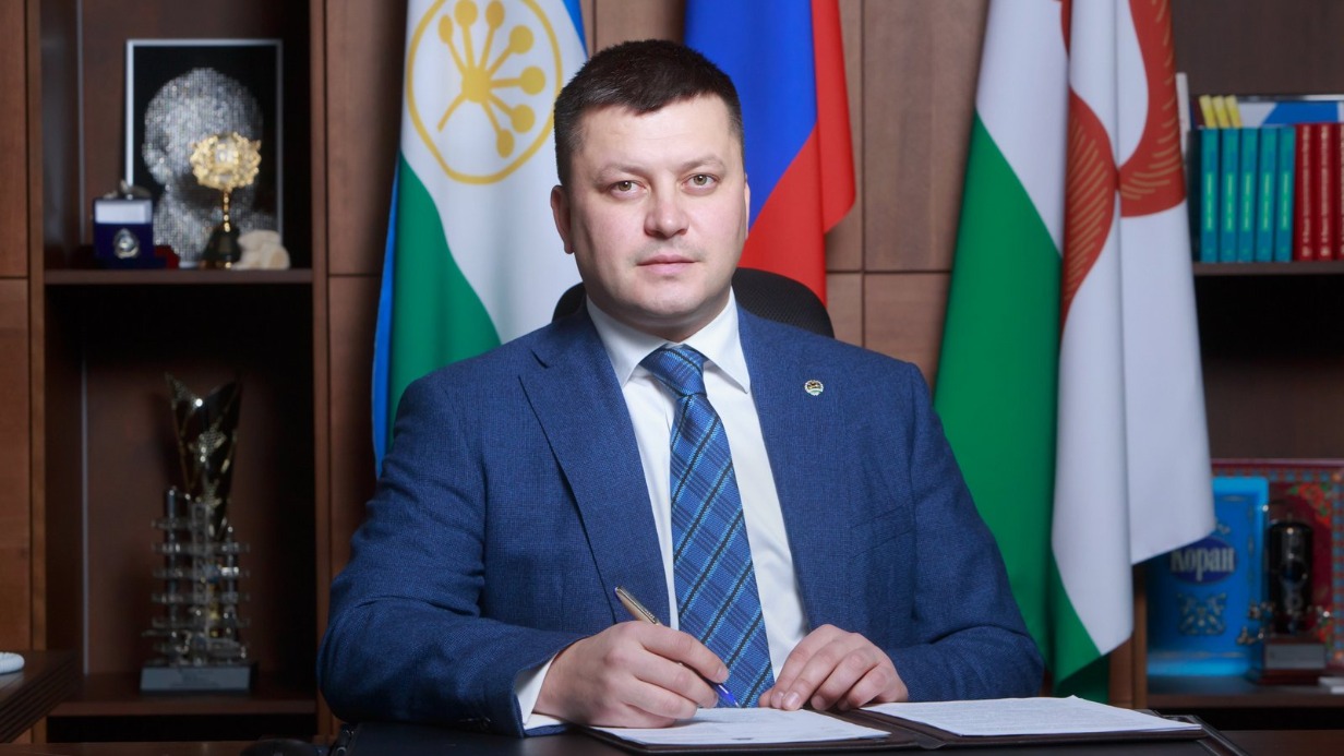 Мэра Уфы Мавлиева задержали за взятки: в чем его обвиняют, кто еще под следствием, связь с санаторием «Радуга»