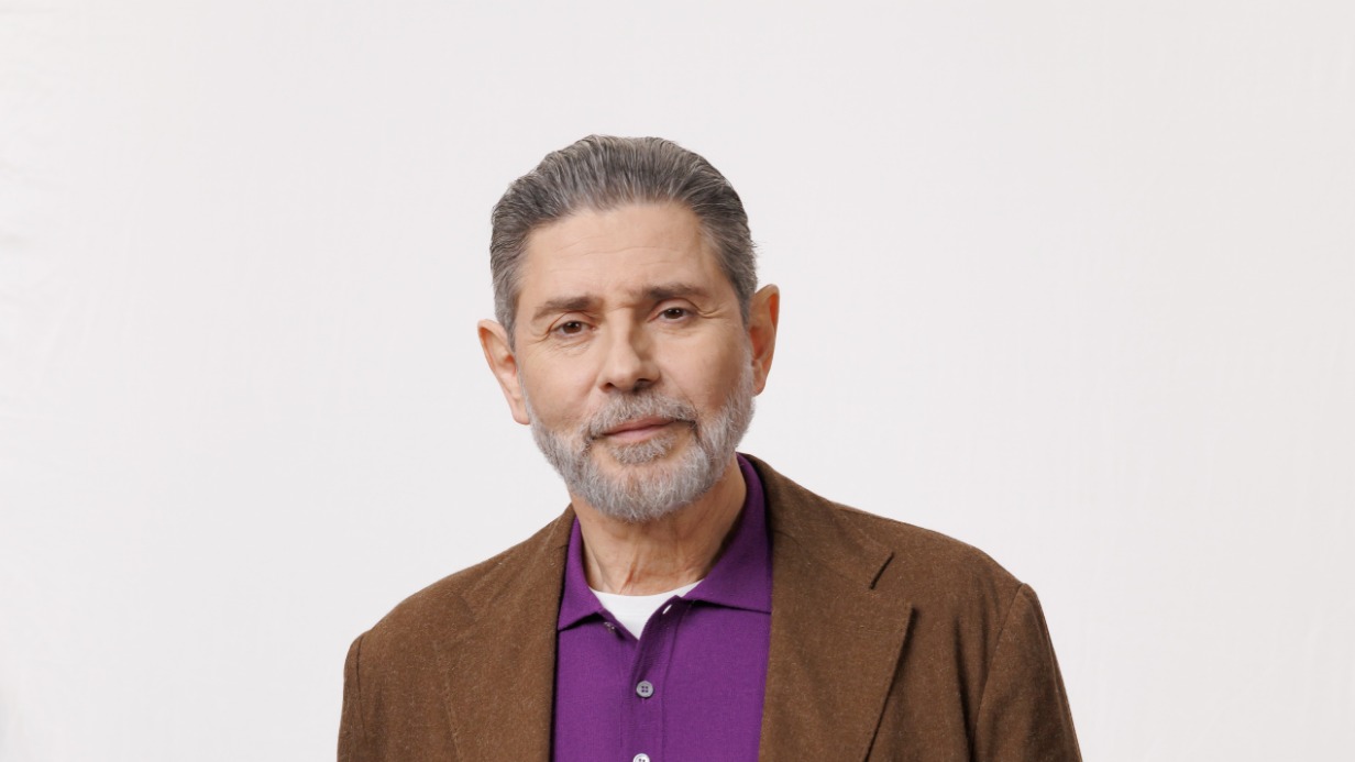 Актер Валерий Николаев доволен ролью телеведущего