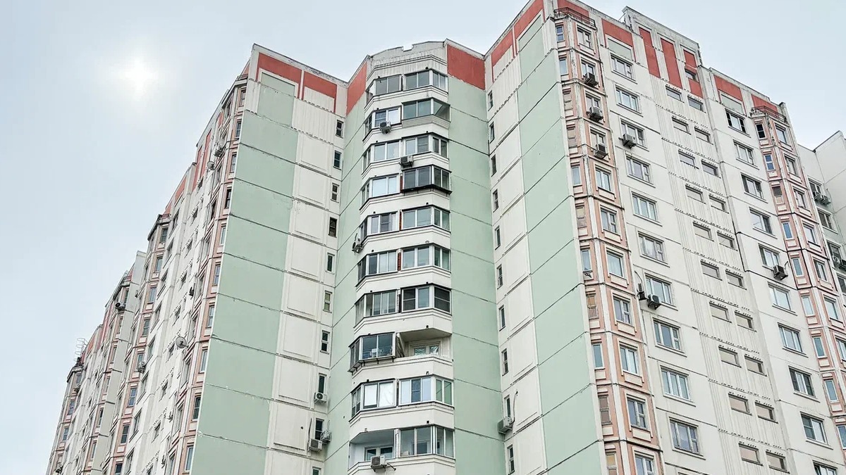 В жилом доме в районе Тропарево-Никулино произвели замену всего лифтового оборудования 