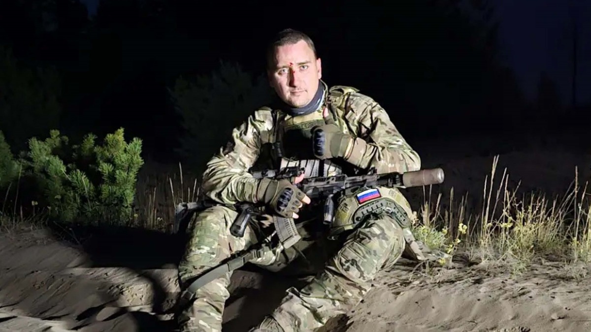 Участник спецоперации Дмитрий Петров в зоне боевых действий в ЛНР