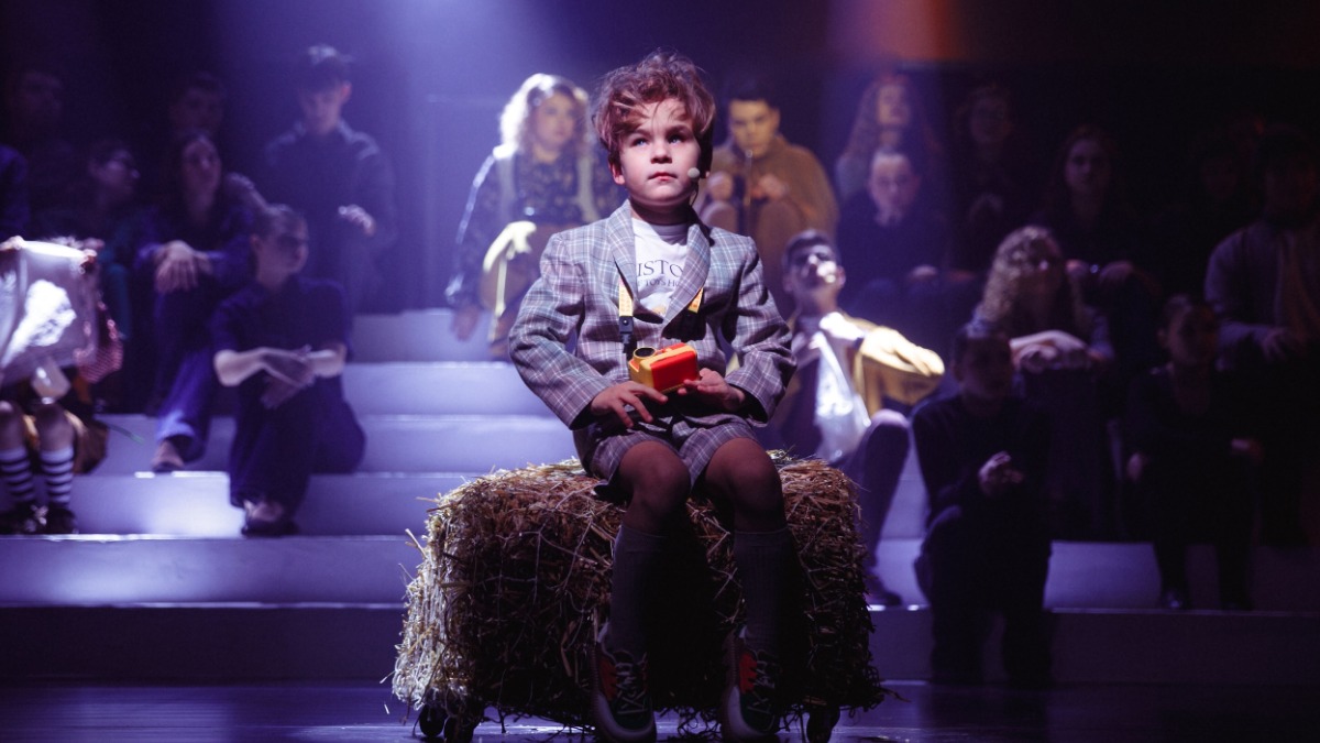 Незрячий воспитанник московского реабилитационного центра покорил сцену МХТ имени А.П. Чехова