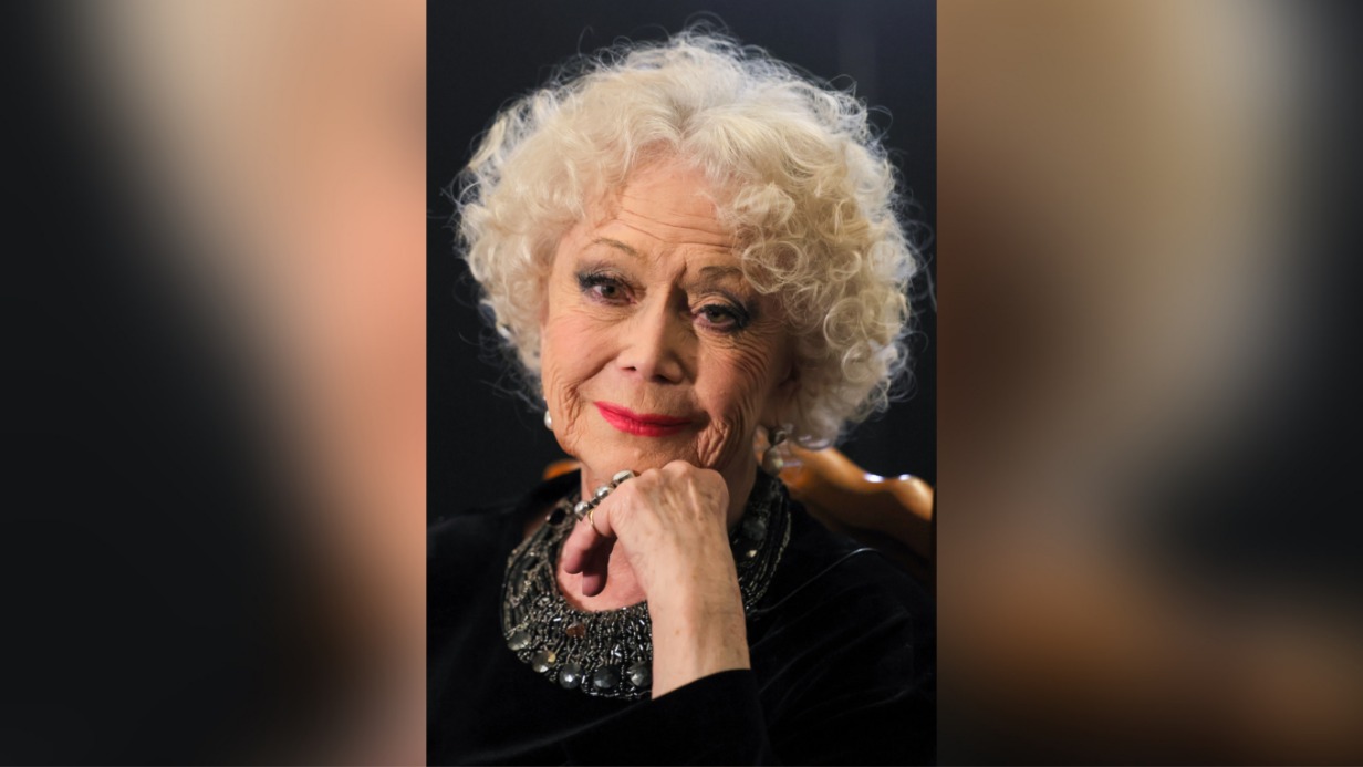 Актриса Светлана Немоляева