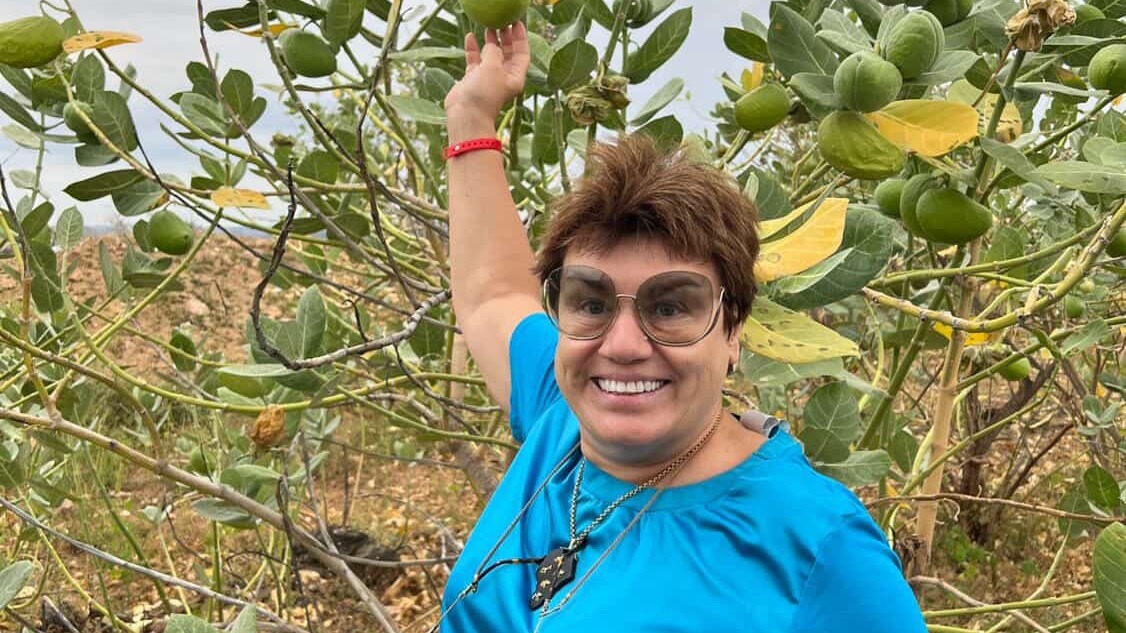 Награждена компартией в Северной Корее: как 65-летняя москвичка, объехав 94 страны, готовится к полету в космос