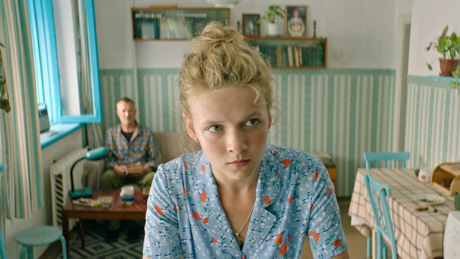 Актриса Анна Панкратова в фильме «Кукла» сыграла Надежду, а актер Егор Бероев — ее отца